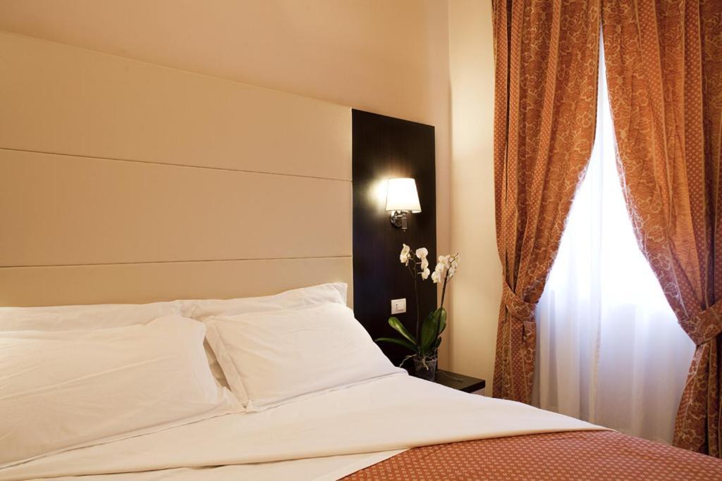 Hotel Ducale Rome Bilik gambar
